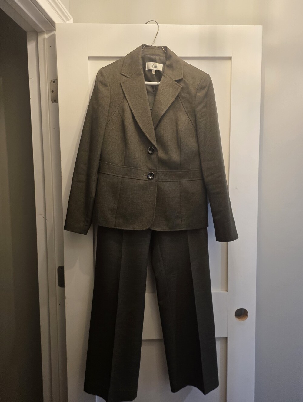 Classic Women's Two-Piece Olive Green Suit Jacket & Pants